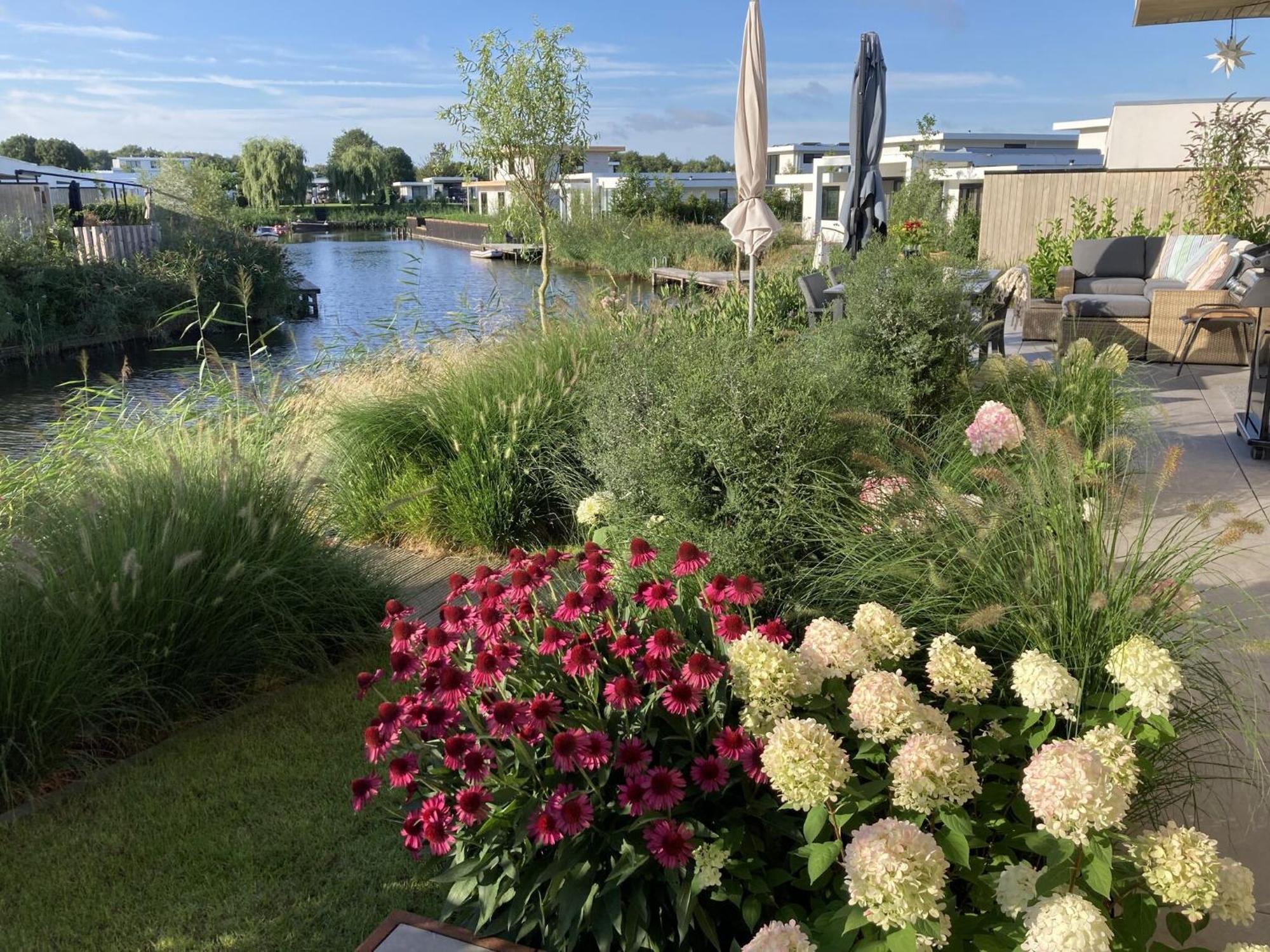 Family Villa With Garden And Jetty Zeewolde Luaran gambar